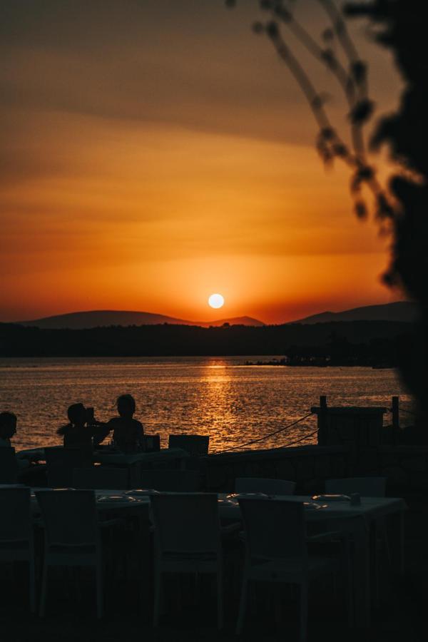 Lavantali Konak Otel Restoran Сеферихисар Экстерьер фото