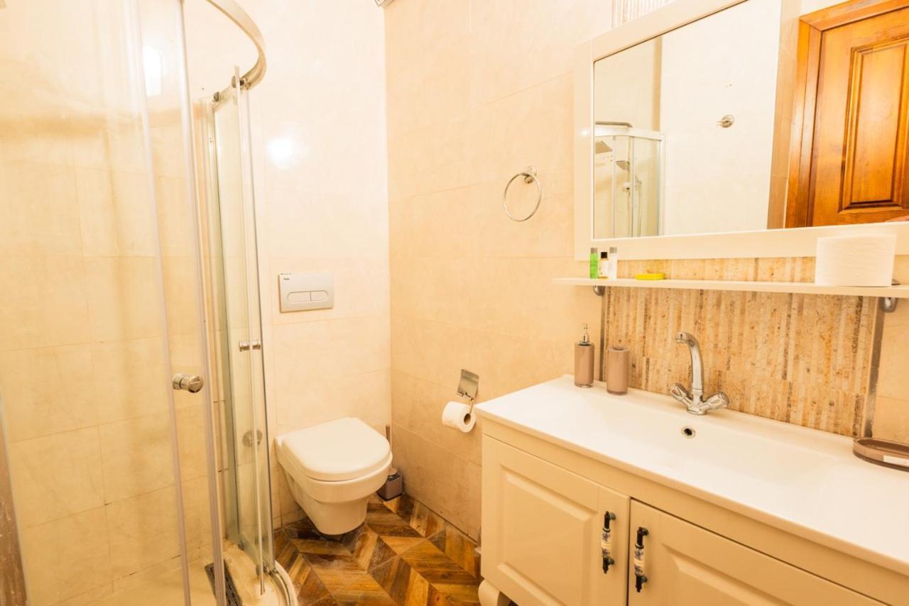 Lavantali Konak Otel Restoran Сеферихисар Экстерьер фото