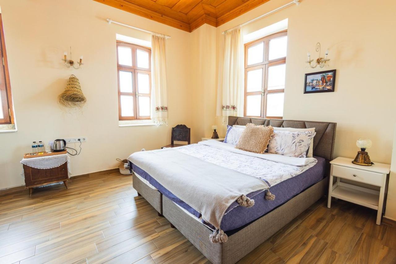 Lavantali Konak Otel Restoran Сеферихисар Экстерьер фото
